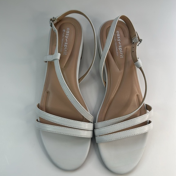 New EASY SPIRIT
Seglenni Leather Open Toe Strappy Sandals - Picture 8 of 12
